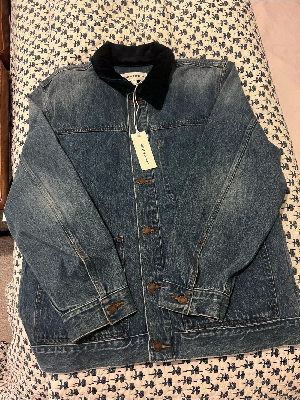 Aritzia - Denim Workwear Jacket (NWT) - Picture 5 of 5